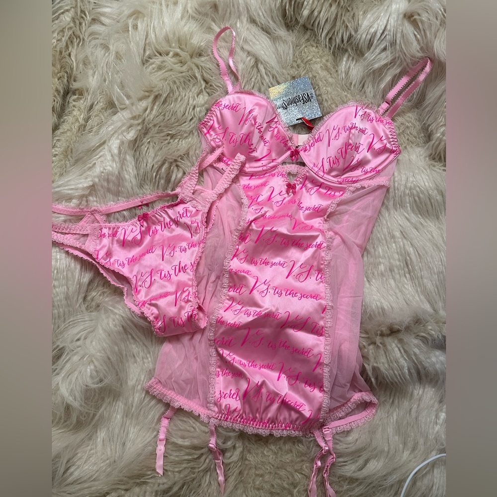 VS lingerie set